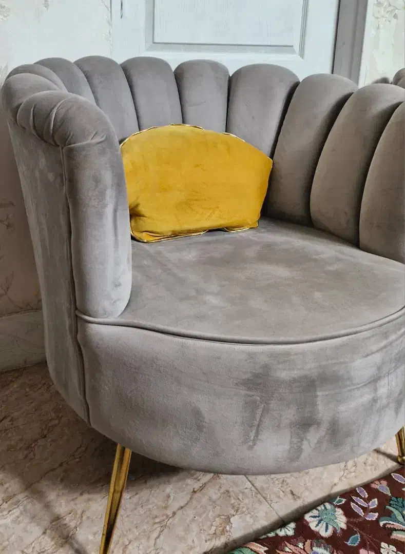 سرویس مبل و میز ناهارخوری طوسی وخردلی|مبلمان خانگی و میز عسلی|بهارستان, |دیوار