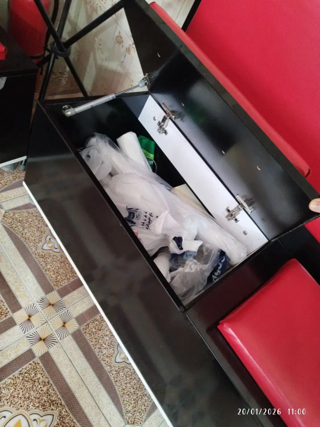 دو عدد مبل راحتی|صندلی و نیمکت|زرند, |دیوار