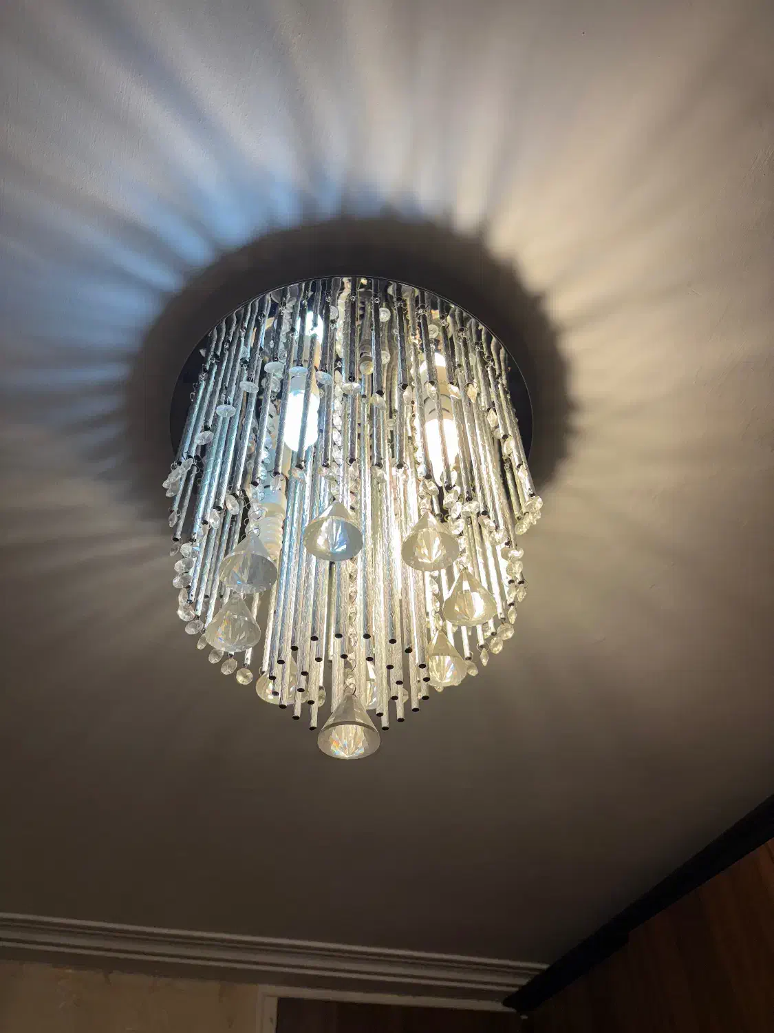 لوستر|لوستر و چراغ آویز|رشت, صفاری|دیوار