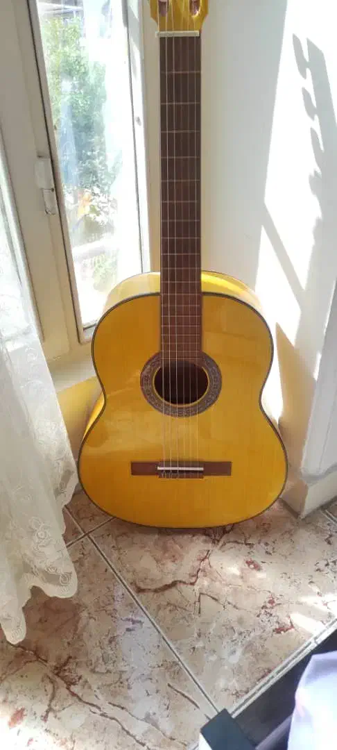 گیتار|گیتار، بیس، امپلیفایر|تهران, باشگاه نفت|دیوار