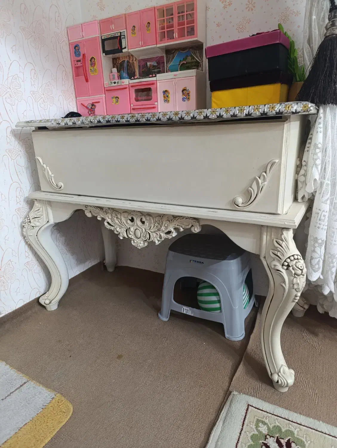 میز دراور|جاکفشی، کمد، دراور|گلبهار, شهر جدید گلبهار|دیوار