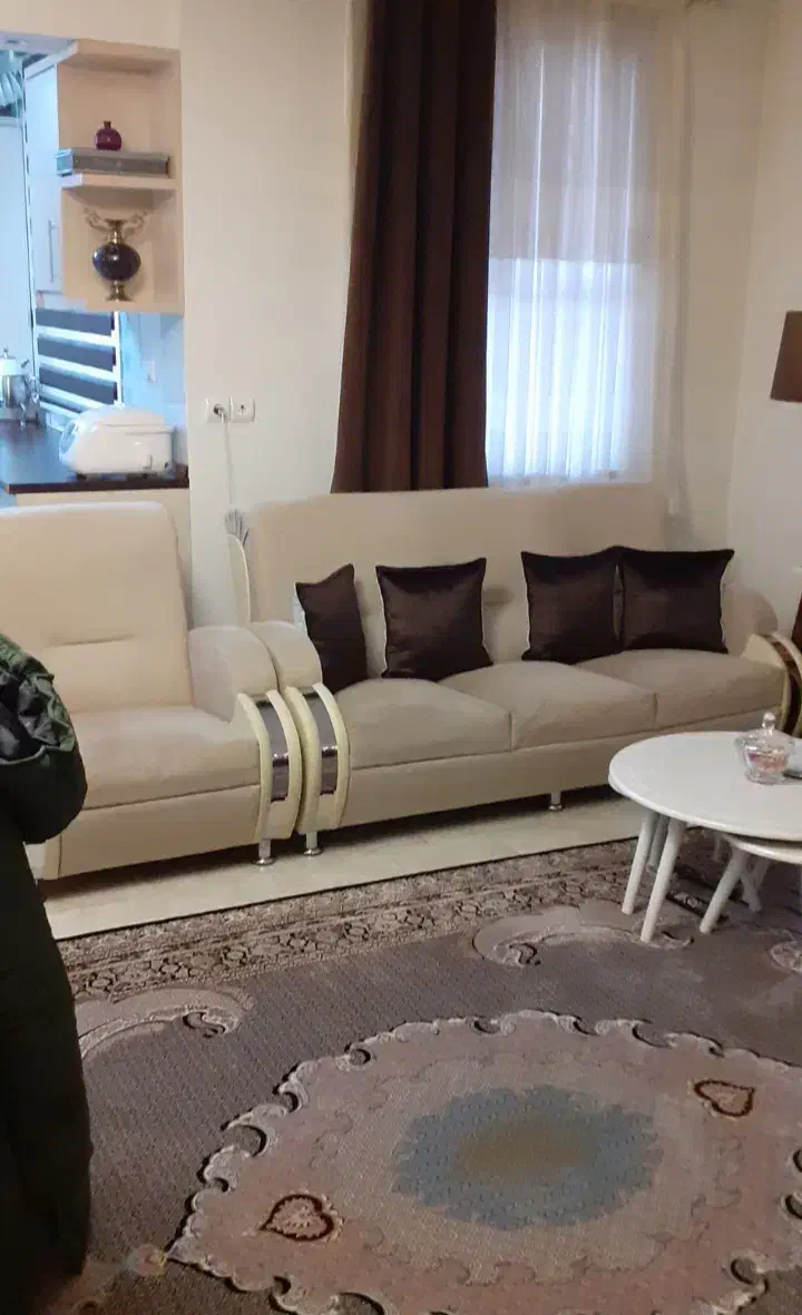 مبل راحتی ۷نفره|مبلمان خانگی و میز عسلی|تهران, هفده شهریور|دیوار