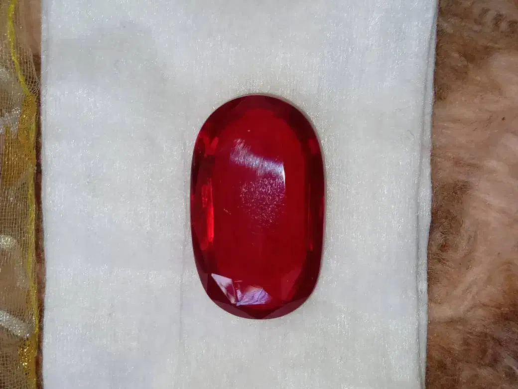 سنگ یاقوت|جواهرات|پرند, فاز ۶|دیوار