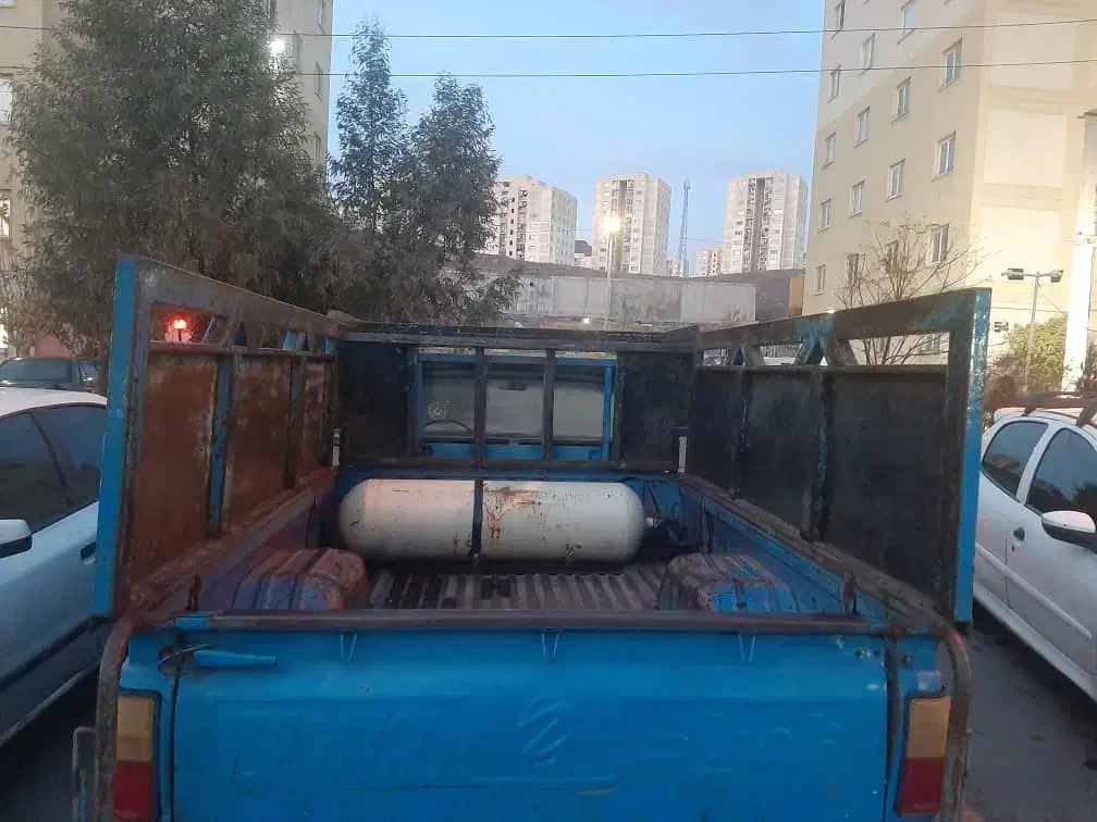 نیسان وانت|خودرو سواری و وانت|پرند, فاز ۶|دیوار