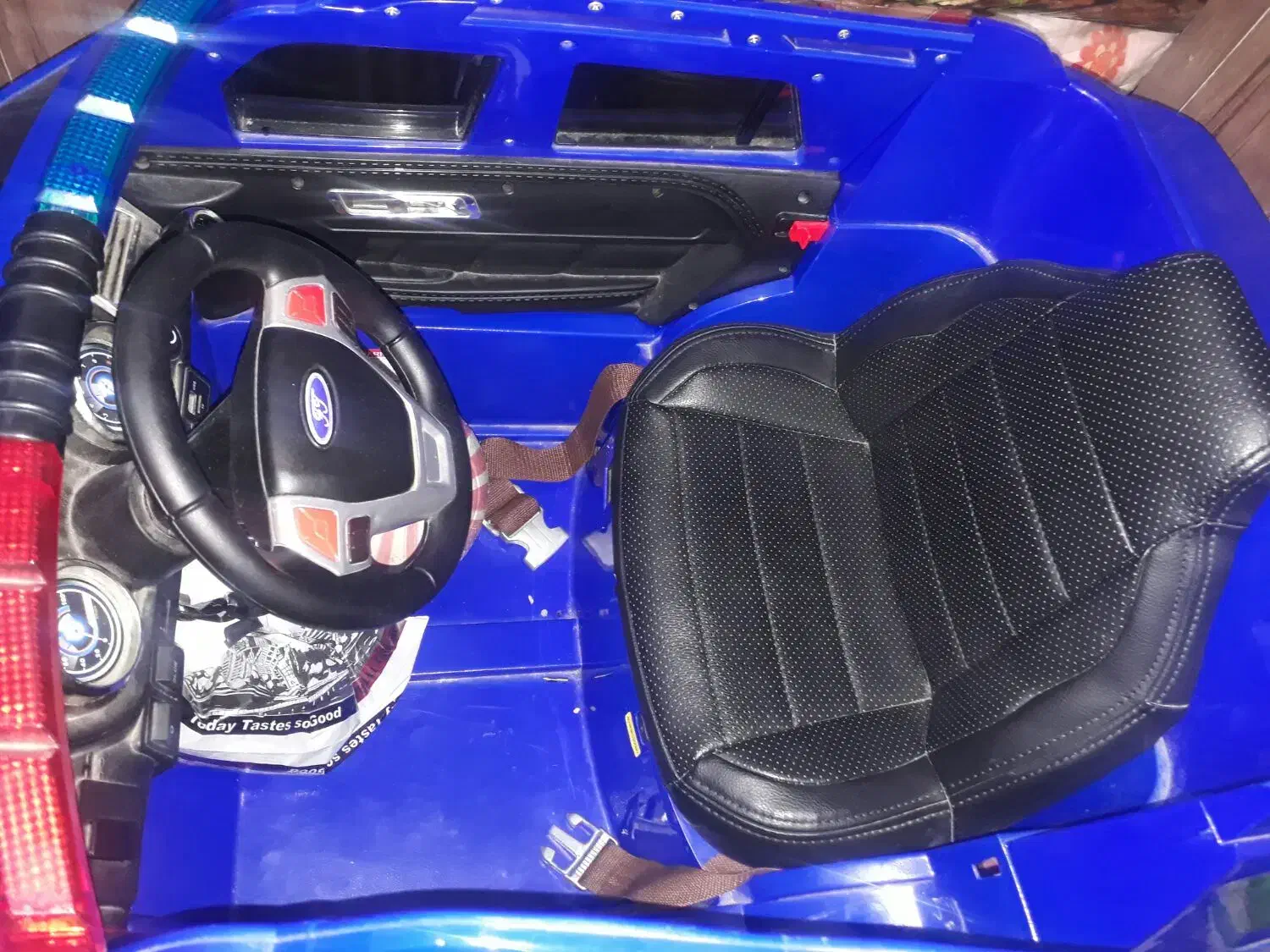 ماشین شارژی تمیز در حد نو|اسباب‌‌بازی|جم, |دیوار