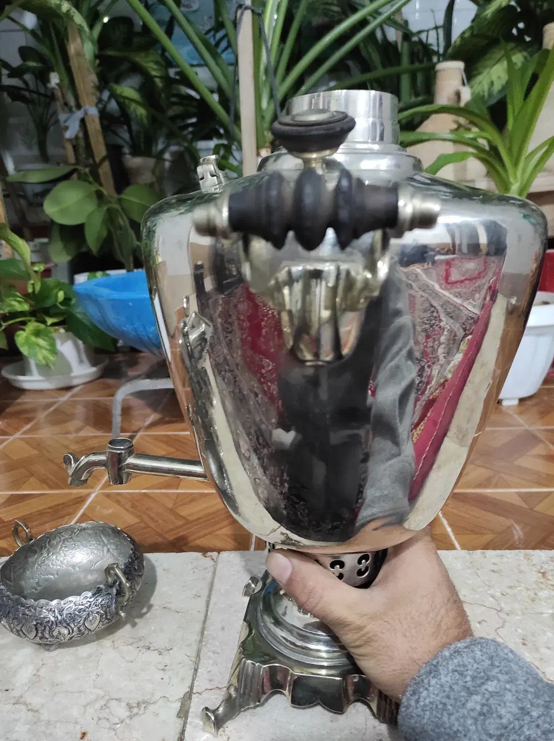 سماور ورشو قدیمی|کلکسیون اشیاء عتیقه|آباده, |دیوار