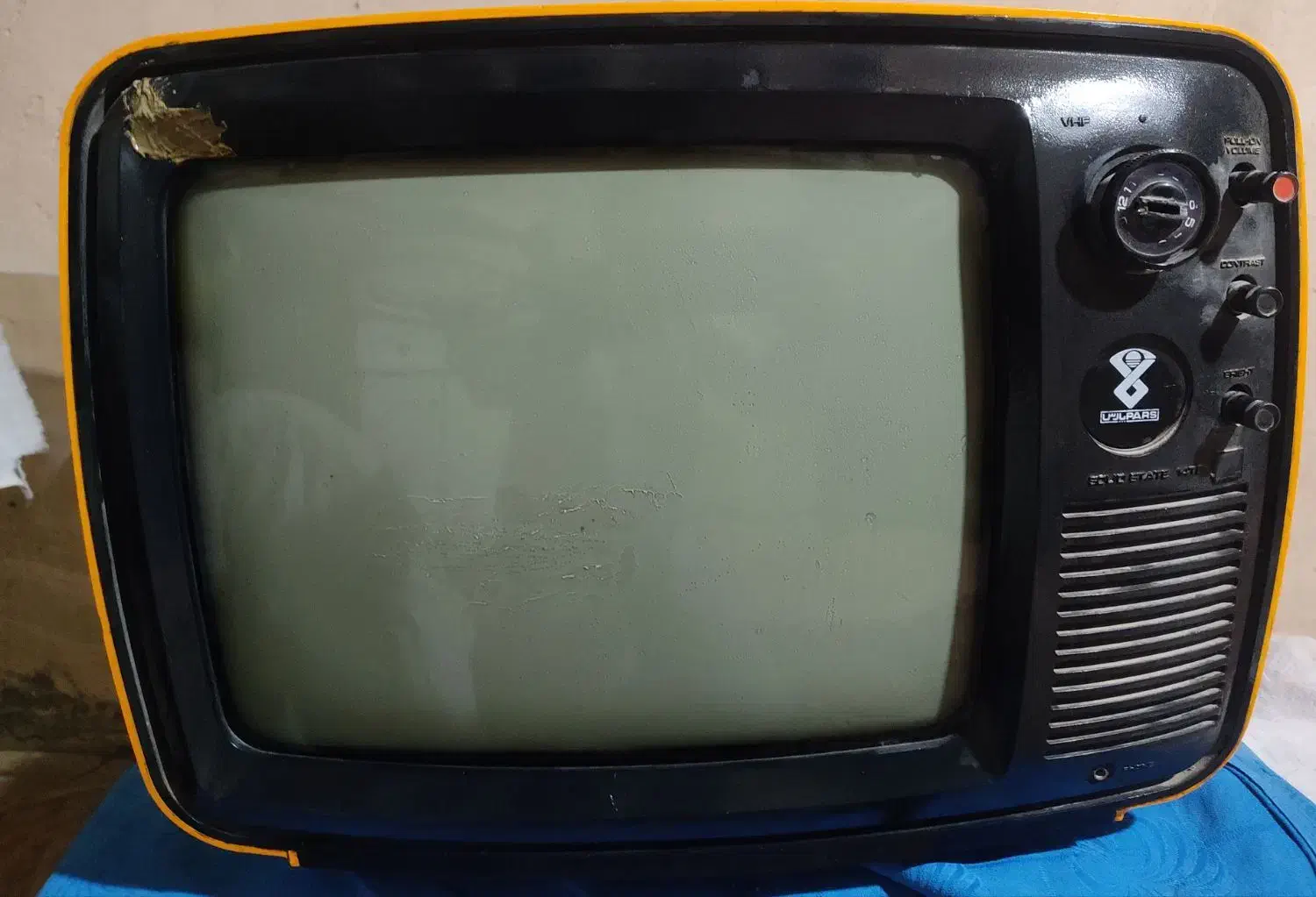 تلویزیون قدیمی نوستالژی|تلویزیون و پروژکتور|خرمآباد, |دیوار