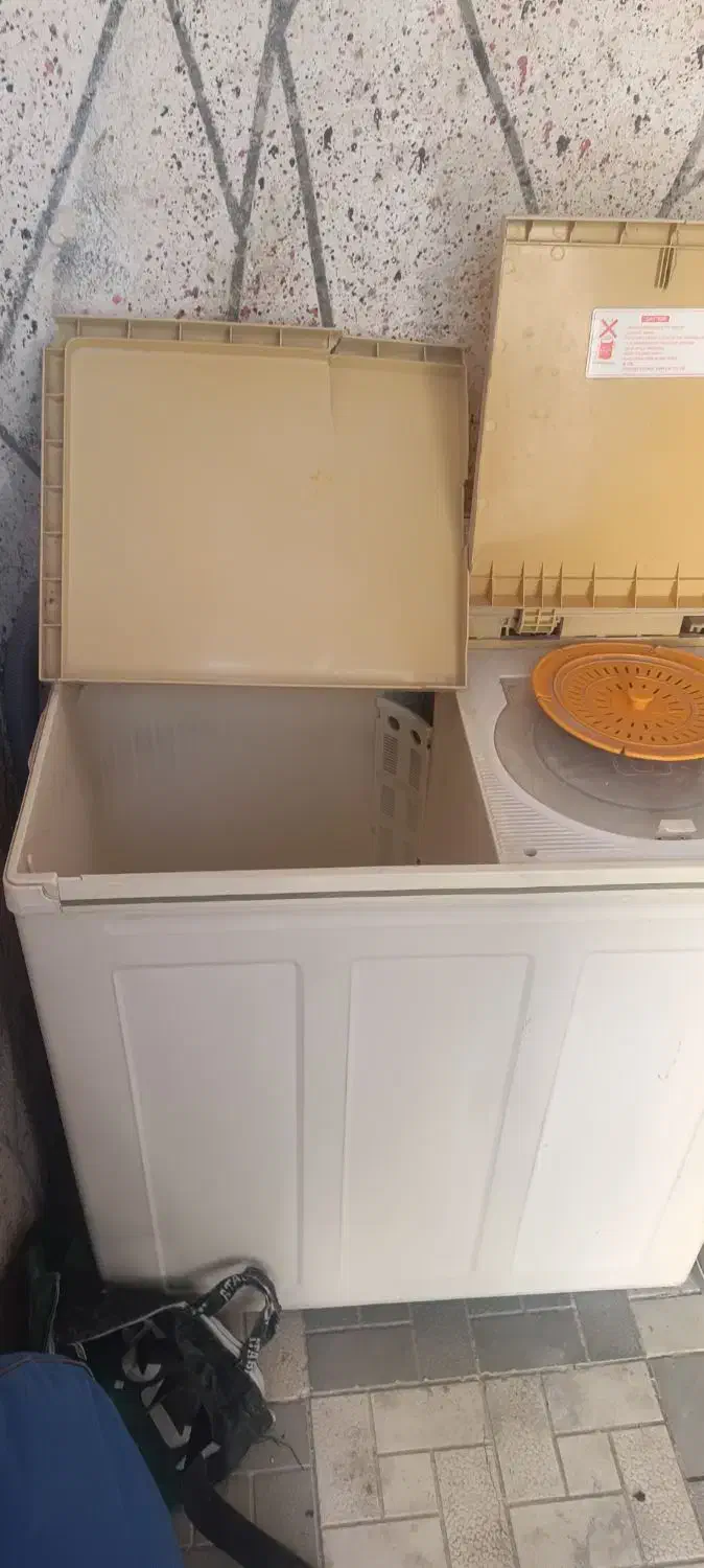 لباسشویی دوقلو صنام وسرخ کن روغنی ۲ لیتری بزرگ|ماشین لباسشویی و خشک‌کن لباس|شیراز, زیباشهر|دیوار