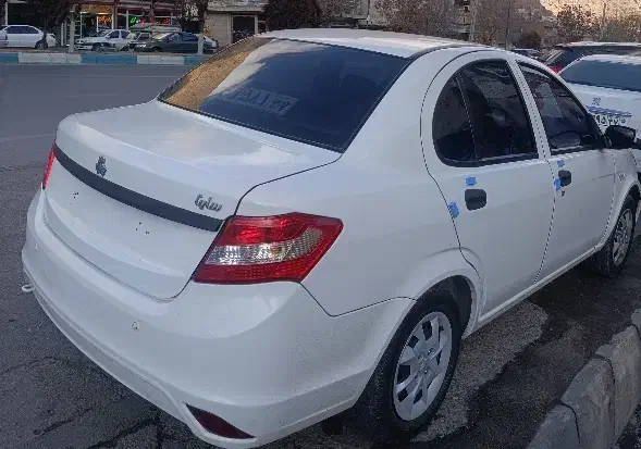 ساینا 1401 بی رنگ|خودرو سواری و وانت|ماکو, |دیوار