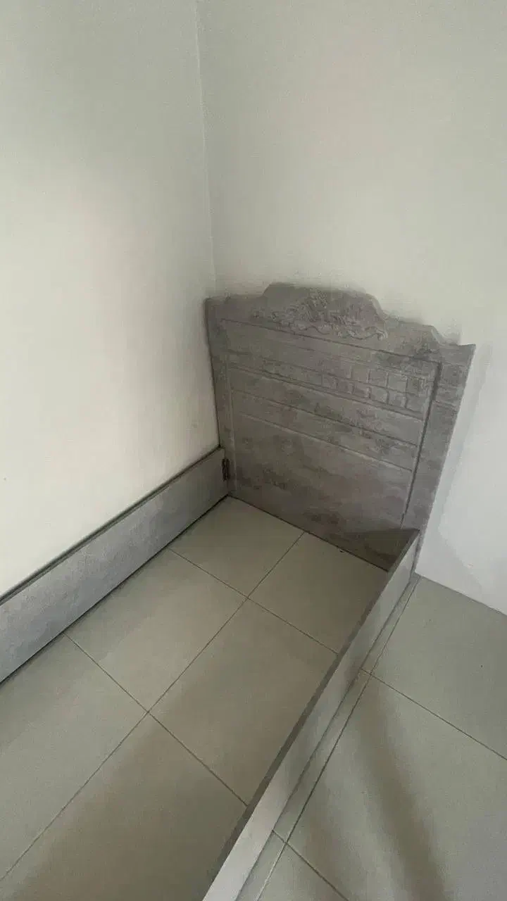 سرویس تخت خواب یک نفره|تخت و سرویس خواب|رشت, باهنر|دیوار