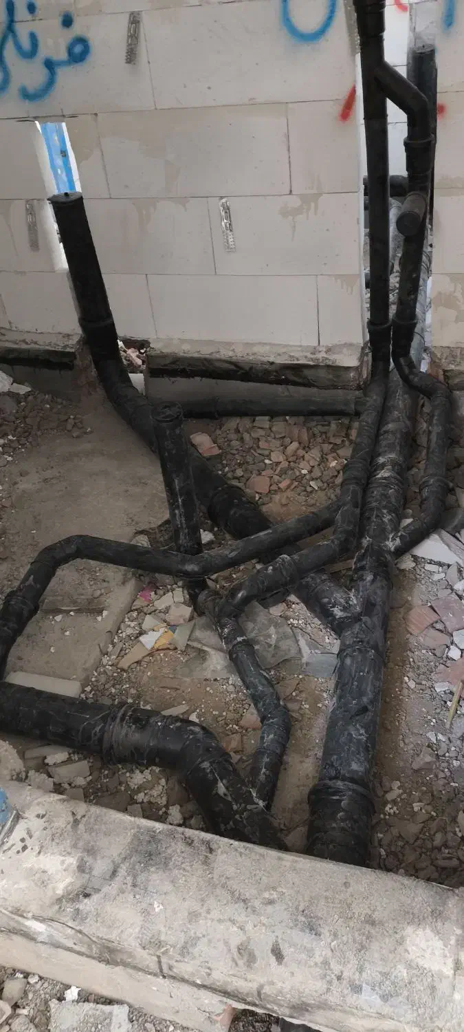 انجام لوله کشی پلی اتیلن. پی وی سی و پنج لایه|خدمات پیشه و مهارت|سیرجان, |دیوار