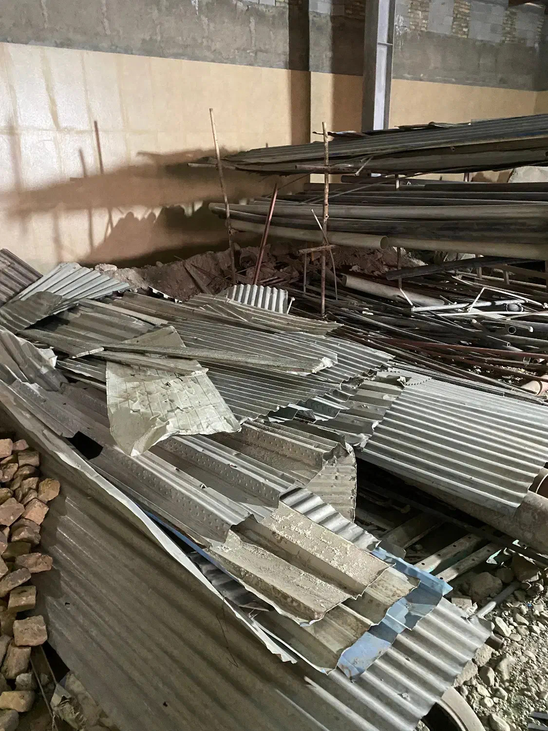 ورق کرکره و زد ۱۸ گالوانیزه دست‌دوم|مصالح و تجهیزات ساختمان|پردیس, سیاه سنگ|دیوار