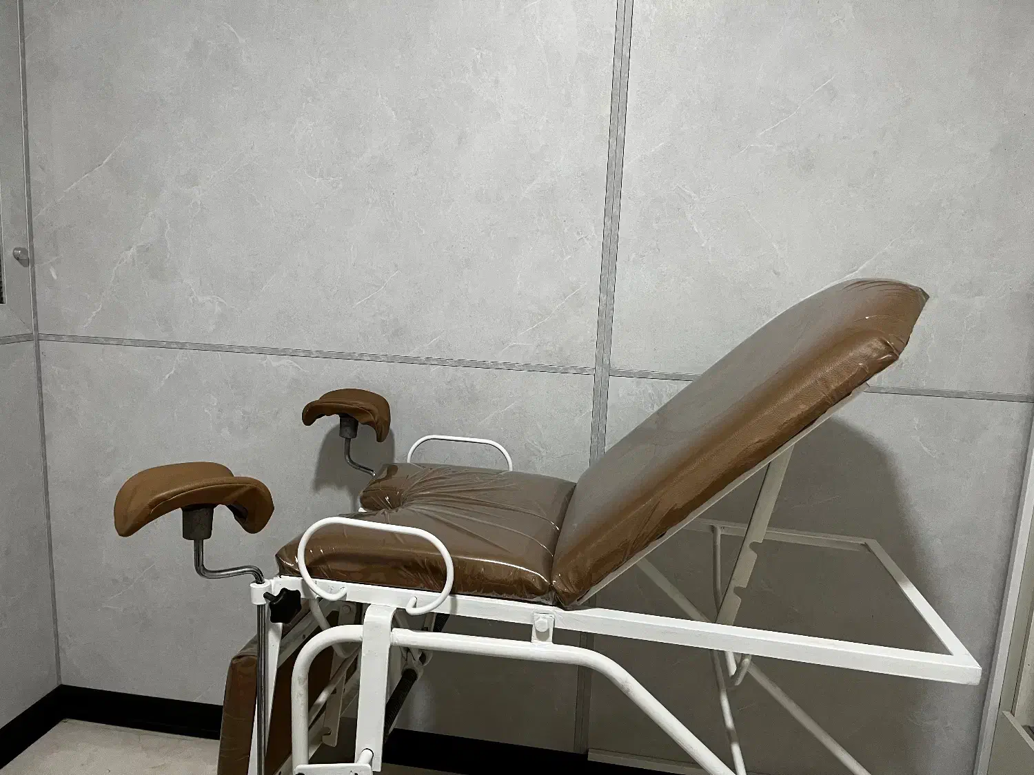 تخت ژنیکولوژی|پزشکی|تنکابن, |دیوار