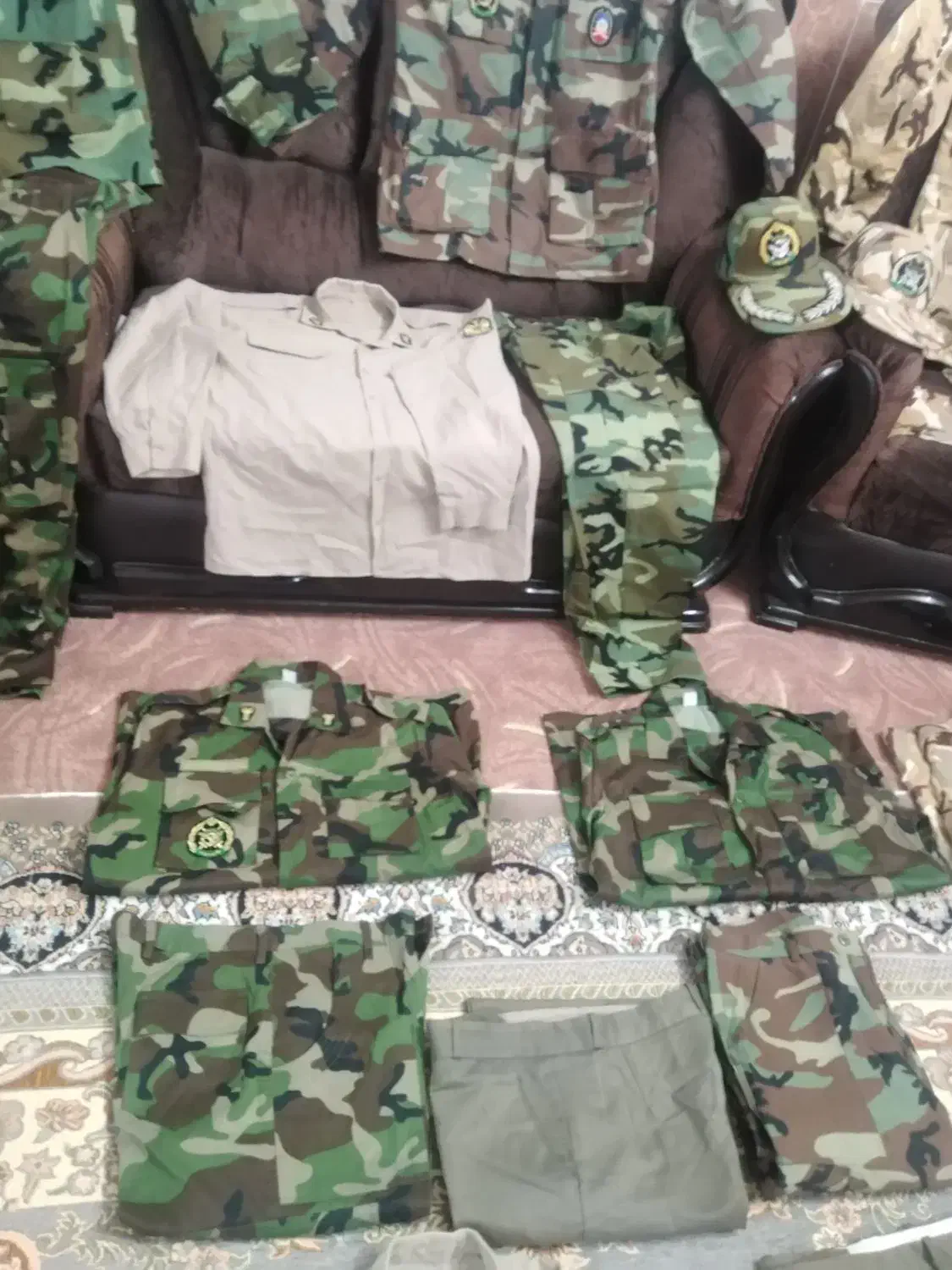 لباس ارتشی نیروی زمینی|لباس|قم, تعویض پلاک|دیوار