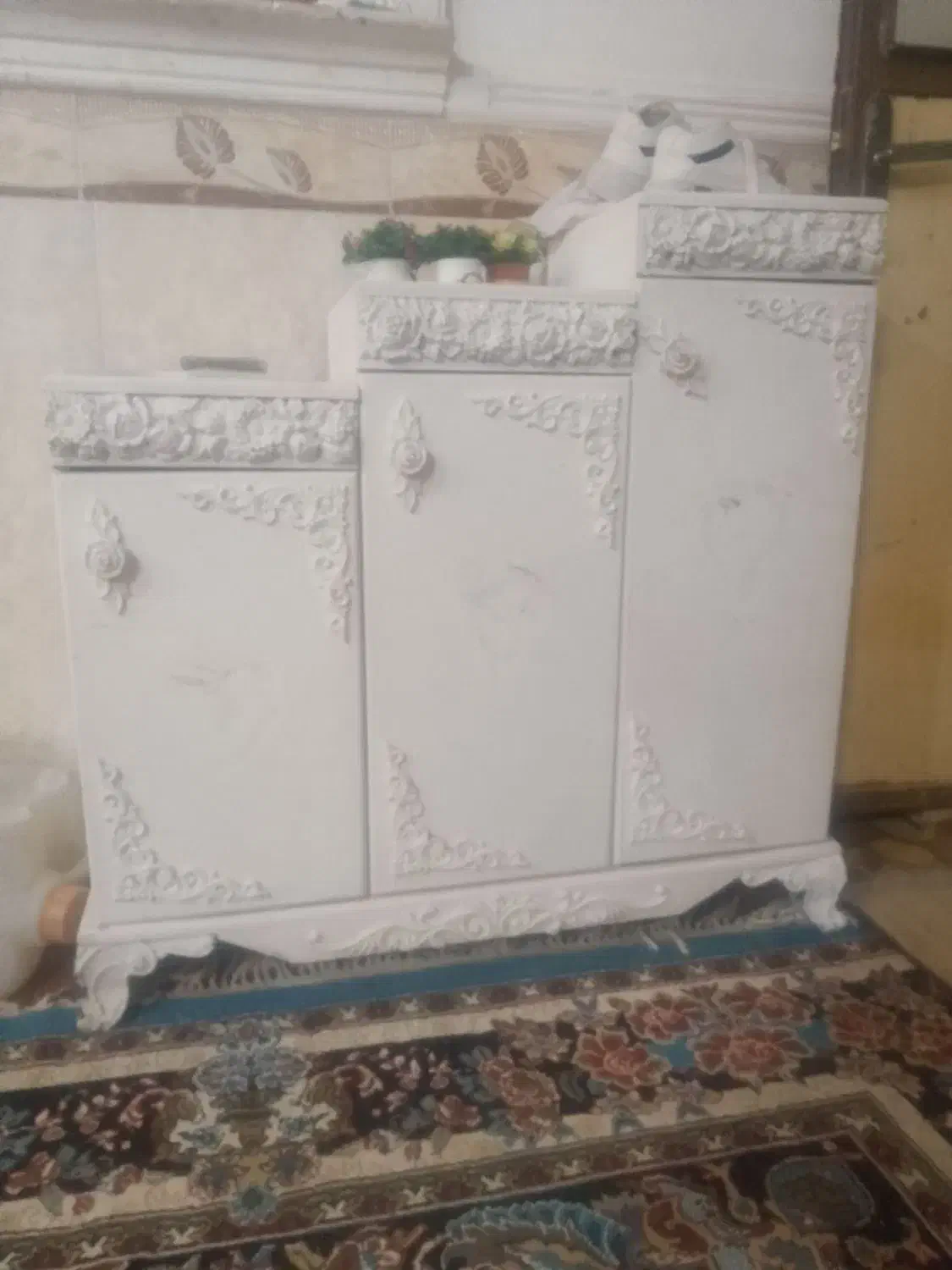 جاکفشی|جاکفشی، کمد، دراور|زابل, |دیوار