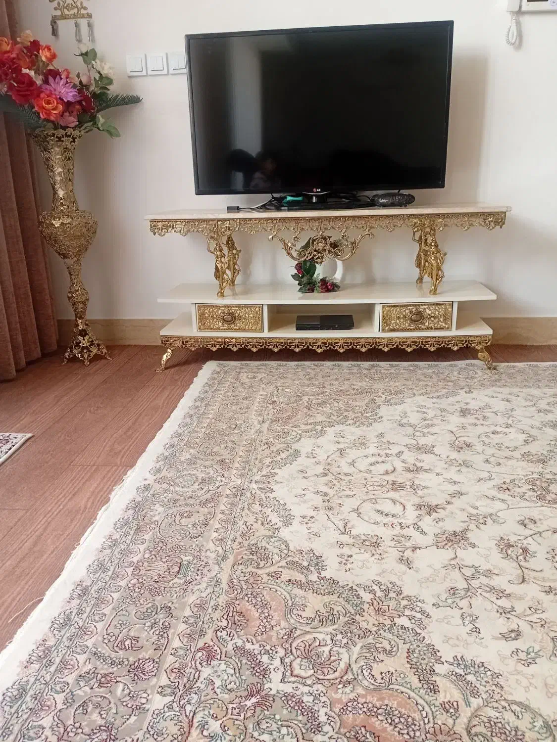 بوفه.میز خاطره.میزتلویزیون|بوفه، ویترین، کنسول|مرند, |دیوار