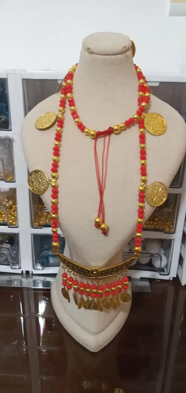 گردنبند سکه ای|بدلیجات|اقلید, |دیوار