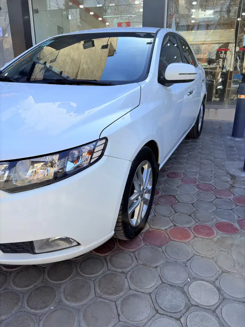 کیا سراتو سفید مدل۹۵|خودرو سواری و وانت|اصفهان, فرح آباد|دیوار