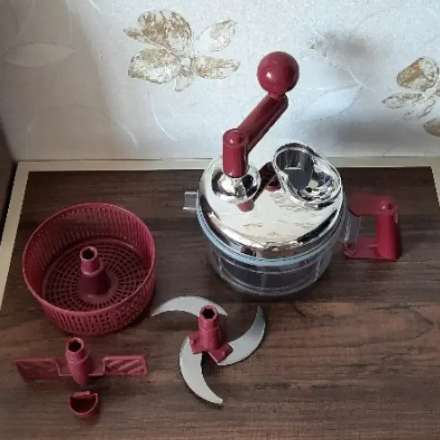 خرد کن|خردکن، آسیاب، غذاساز|نظرآباد, نظرآباد|دیوار