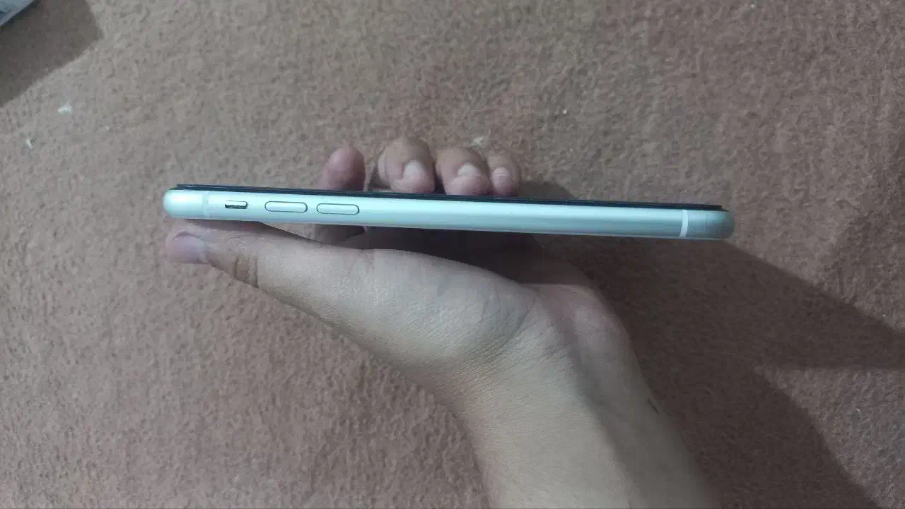 ایفون (یازده ۱۱)|موبایل|پرند, فاز ۲|دیوار