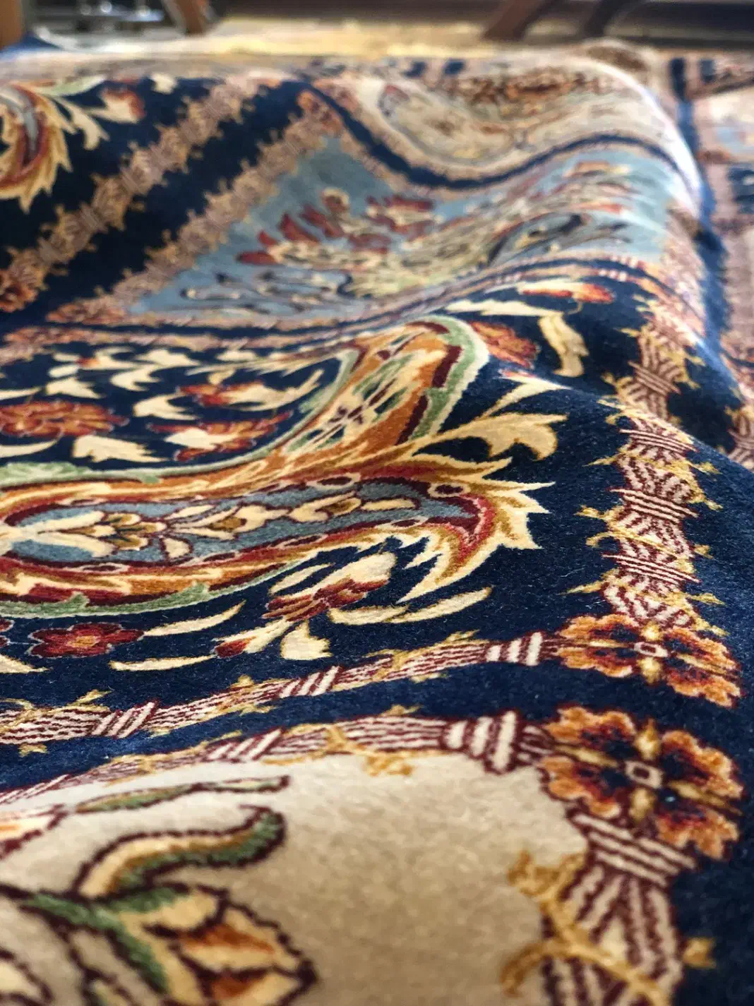 فرش ابریشم ماشینی|فرش|قم, انسجام|دیوار