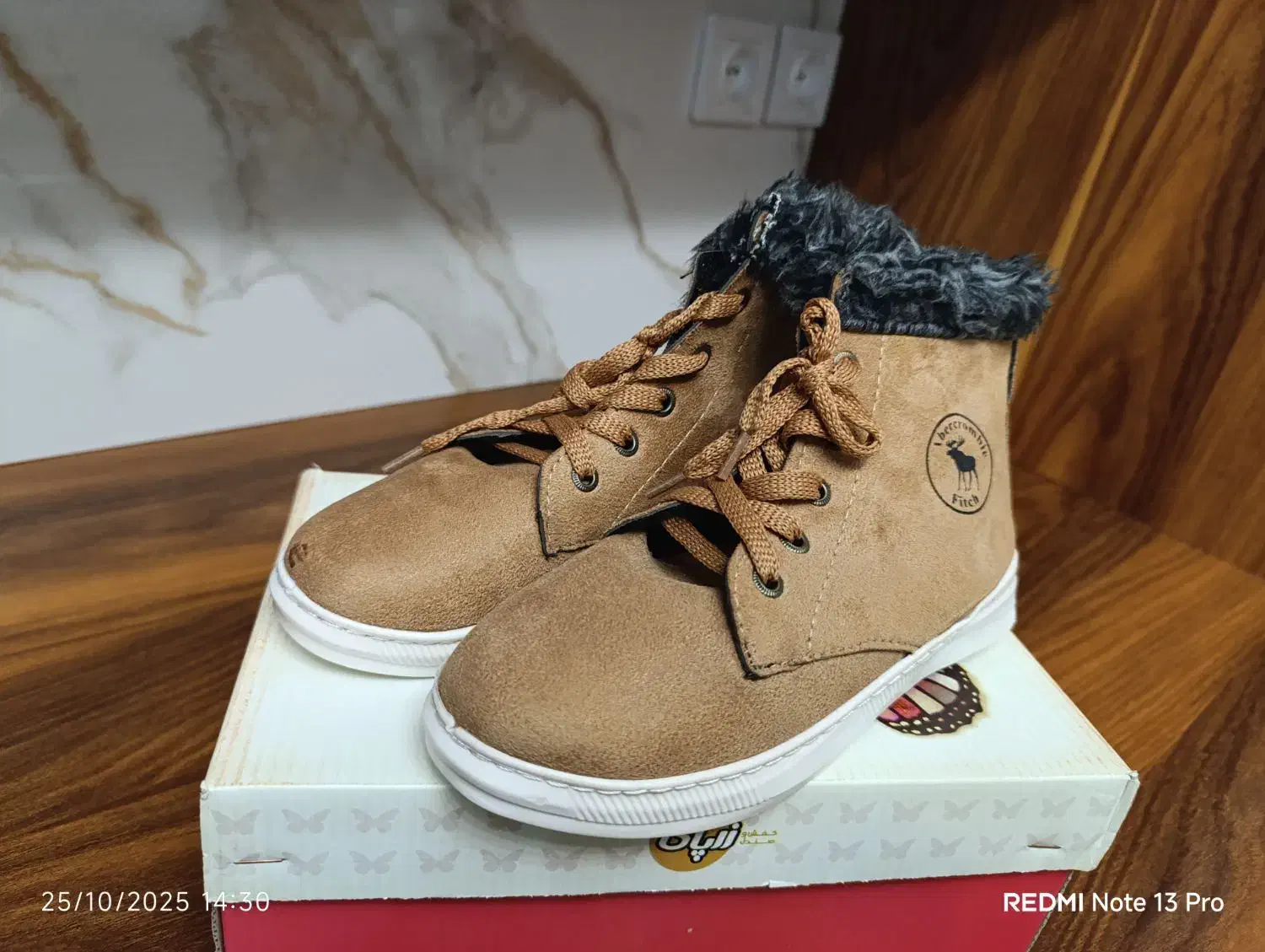 کفش نو|کیف، کفش، کمربند|امیدیه, |دیوار