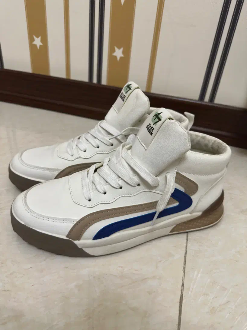 کتونی سایز 43|کیف، کفش، کمربند|اندیشه, شهرک صدف|دیوار