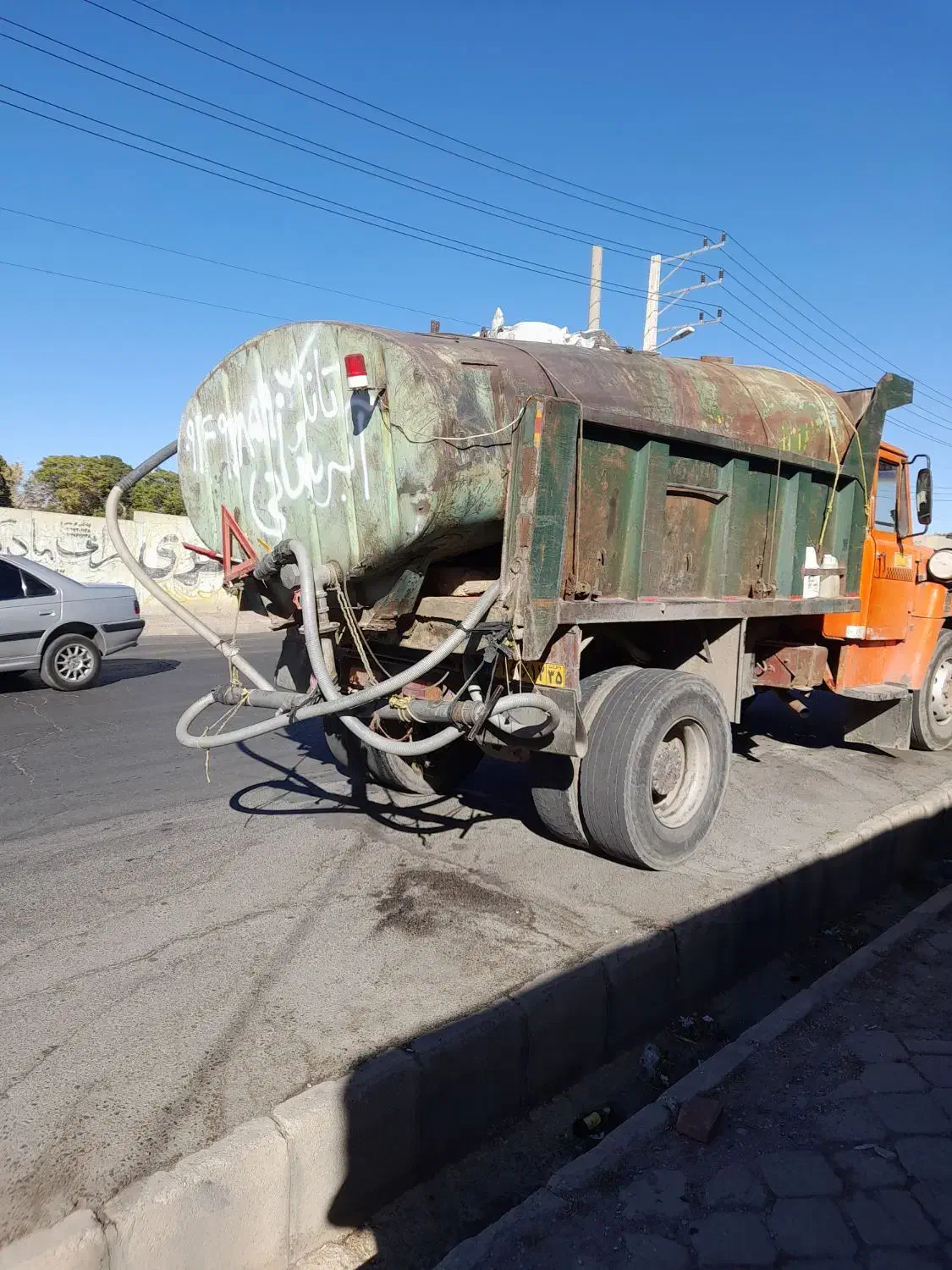 آبرسانی با تانکر به کارگاه ها و باغات|خدمات حمل و نقل|مراغه, |دیوار