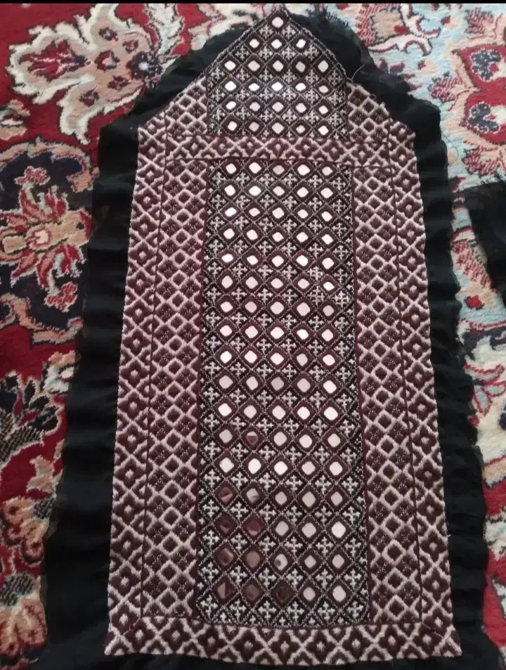 زی استین هزار اینه|لباس|اشکذر, |دیوار