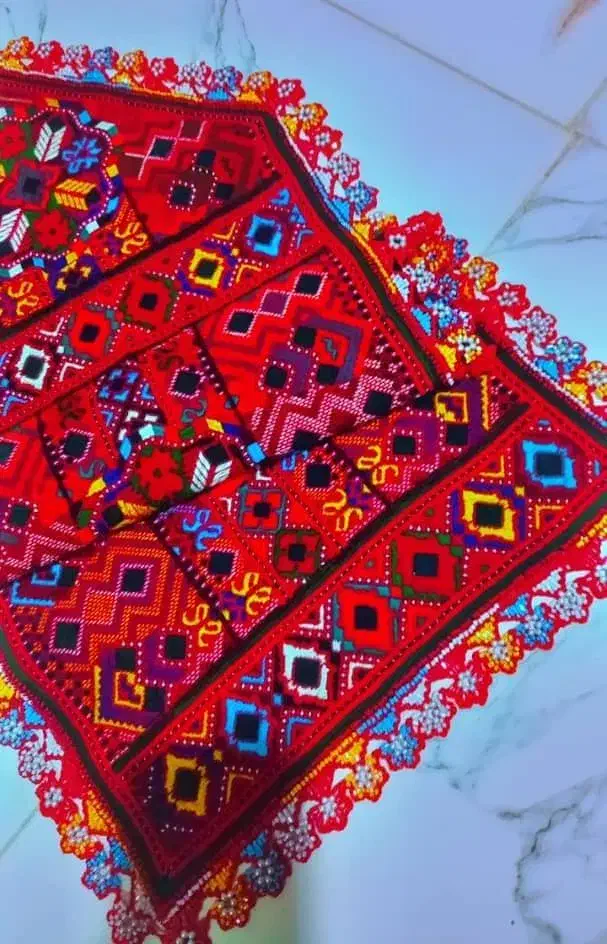 انواع کریشی مهره ای پذیرفته میشود|لباس|خاش, |دیوار