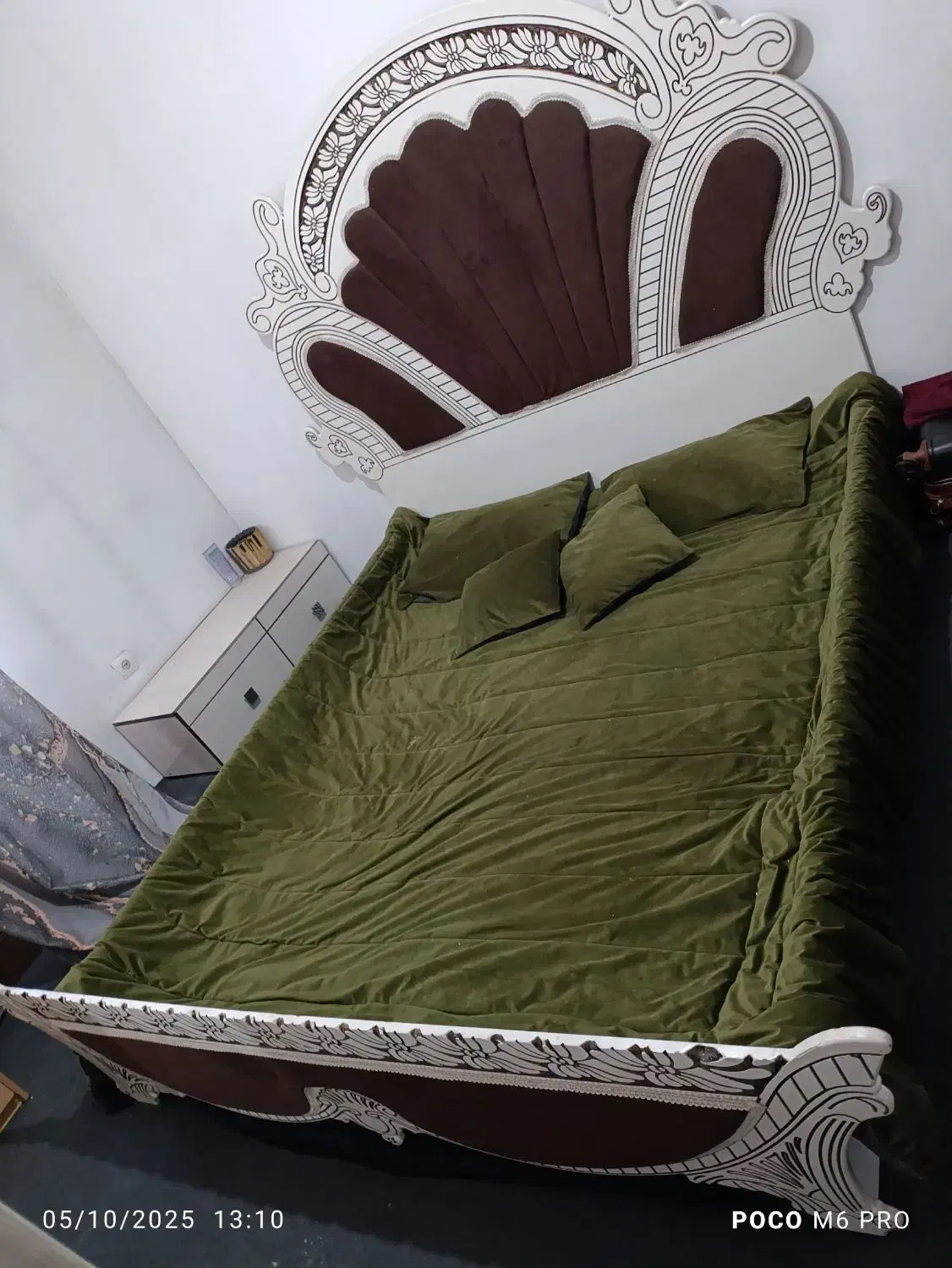 تخت تاج دار|تخت و سرویس خواب|کرمانشاه, |دیوار