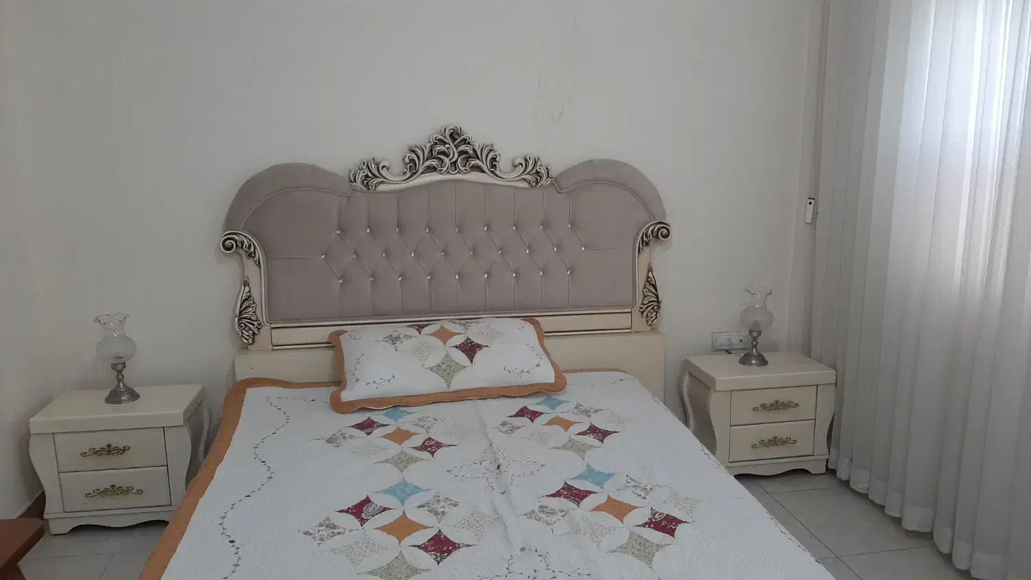 تخت دو نفره ساخت سفارشی|مبلمان خانگی و میز عسلی|مشهد, مقدم|دیوار