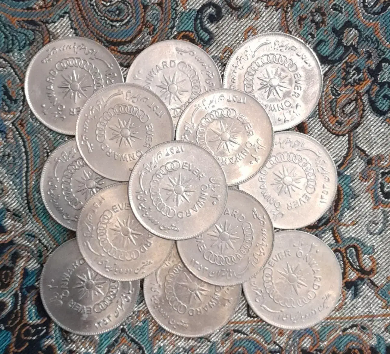 انواع سکه جمهوری پهلوی کیلویی/سکه مناسبتی کلکسیون|کلکسیون سکه، تمبر، اسکناس|تهران, شمسآباد|دیوار