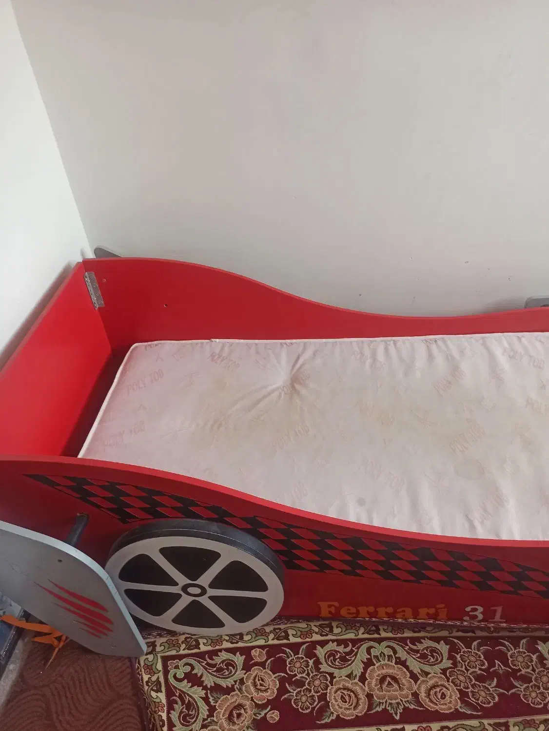 تخت خواب یک نفره|تخت و سرویس خواب|گلبهار, شهر جدید گلبهار|دیوار