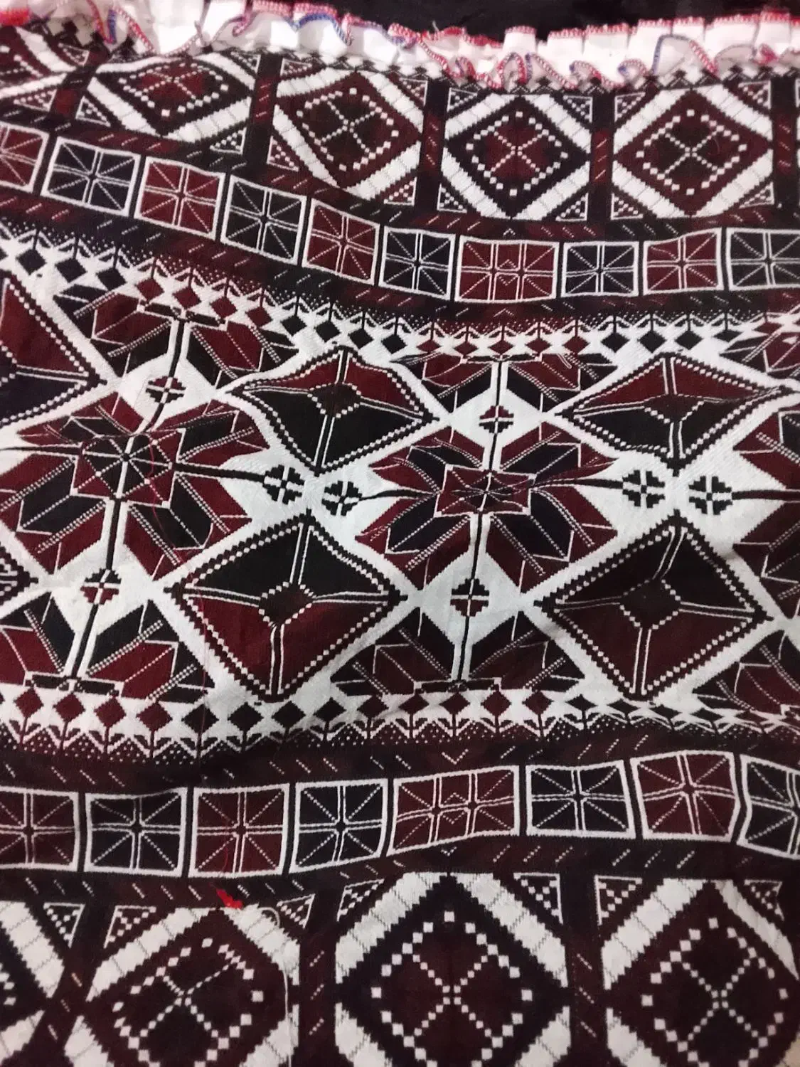 کناره و پشتی نو آکبند|پشتی|علیآباد کتول, |دیوار