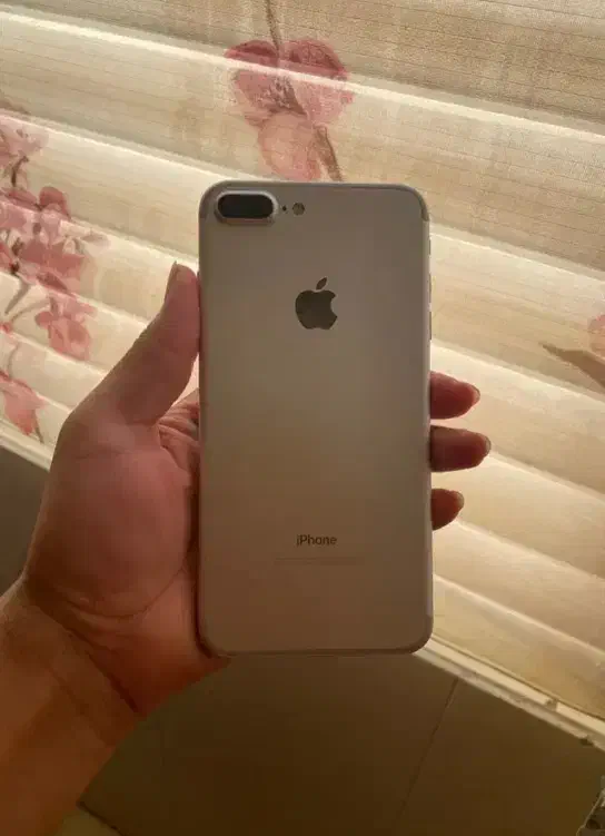 7پلاس 256|موبایل|ازنا, |دیوار