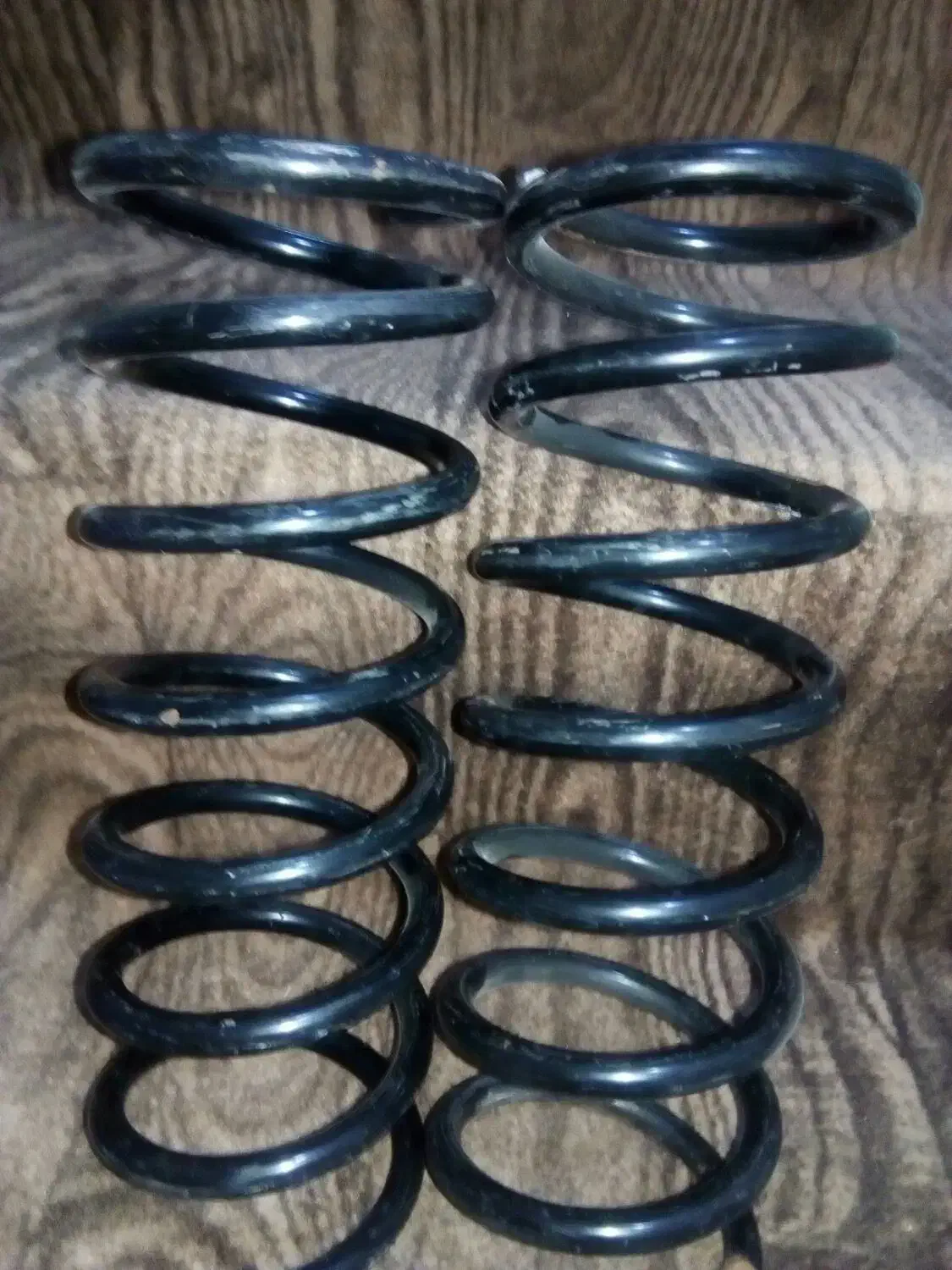 فنر عقب پراید واچار ماشین|قطعات یدکی و لوازم جانبی|شیراز, شهرک مطهری|دیوار