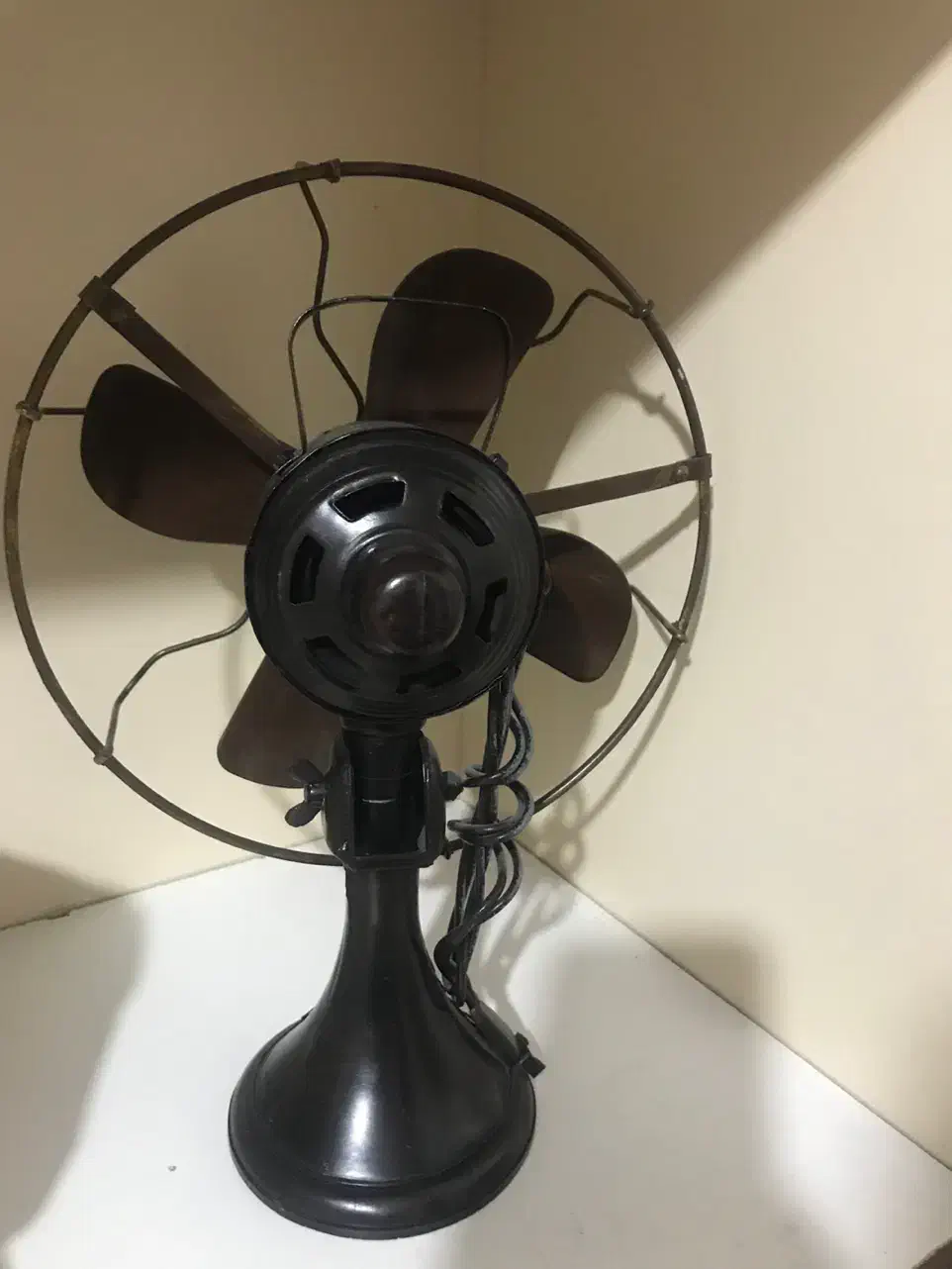 پنکه دکوری|کلکسیون اشیاء عتیقه|تهران, جوانمردان (اندیشه)|دیوار