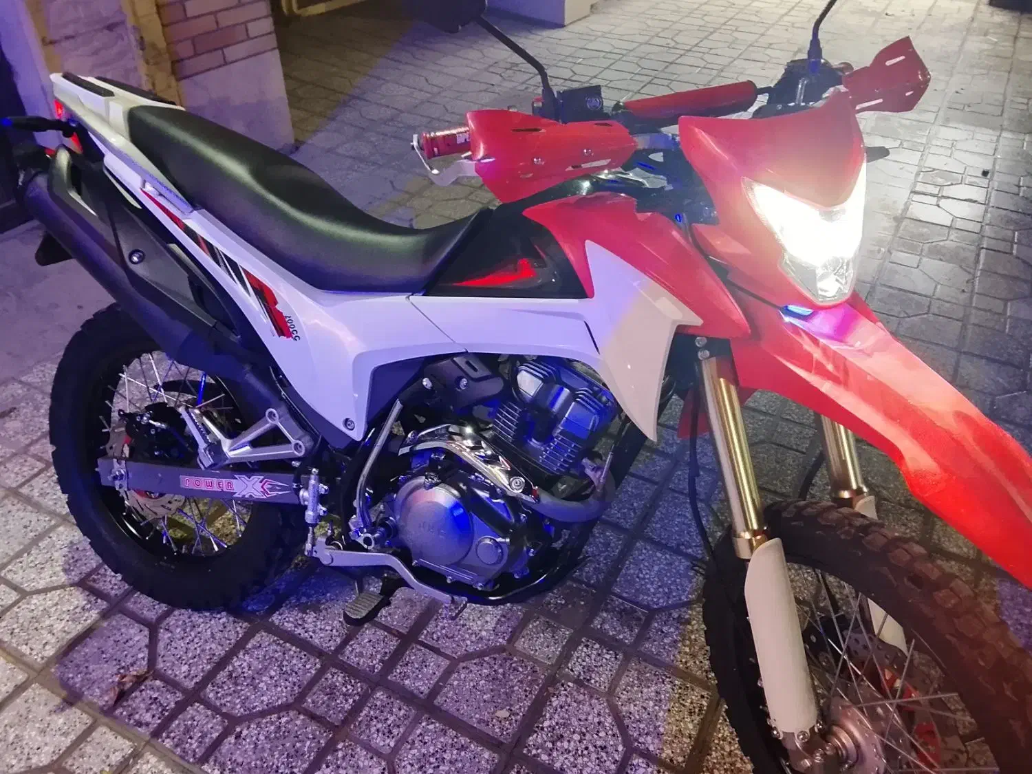 فلات ۲۰۰|موتورسیکلت|بجنورد, |دیوار