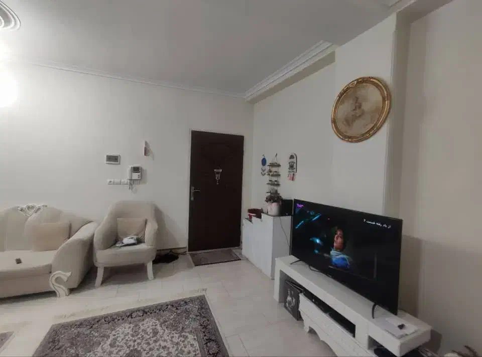 اپارتمان ۷۲ متری طبقه دوم بلوار اصلی پول لازم فوری|فروش آپارتمان|رباطکریم, نصیرشهر|دیوار