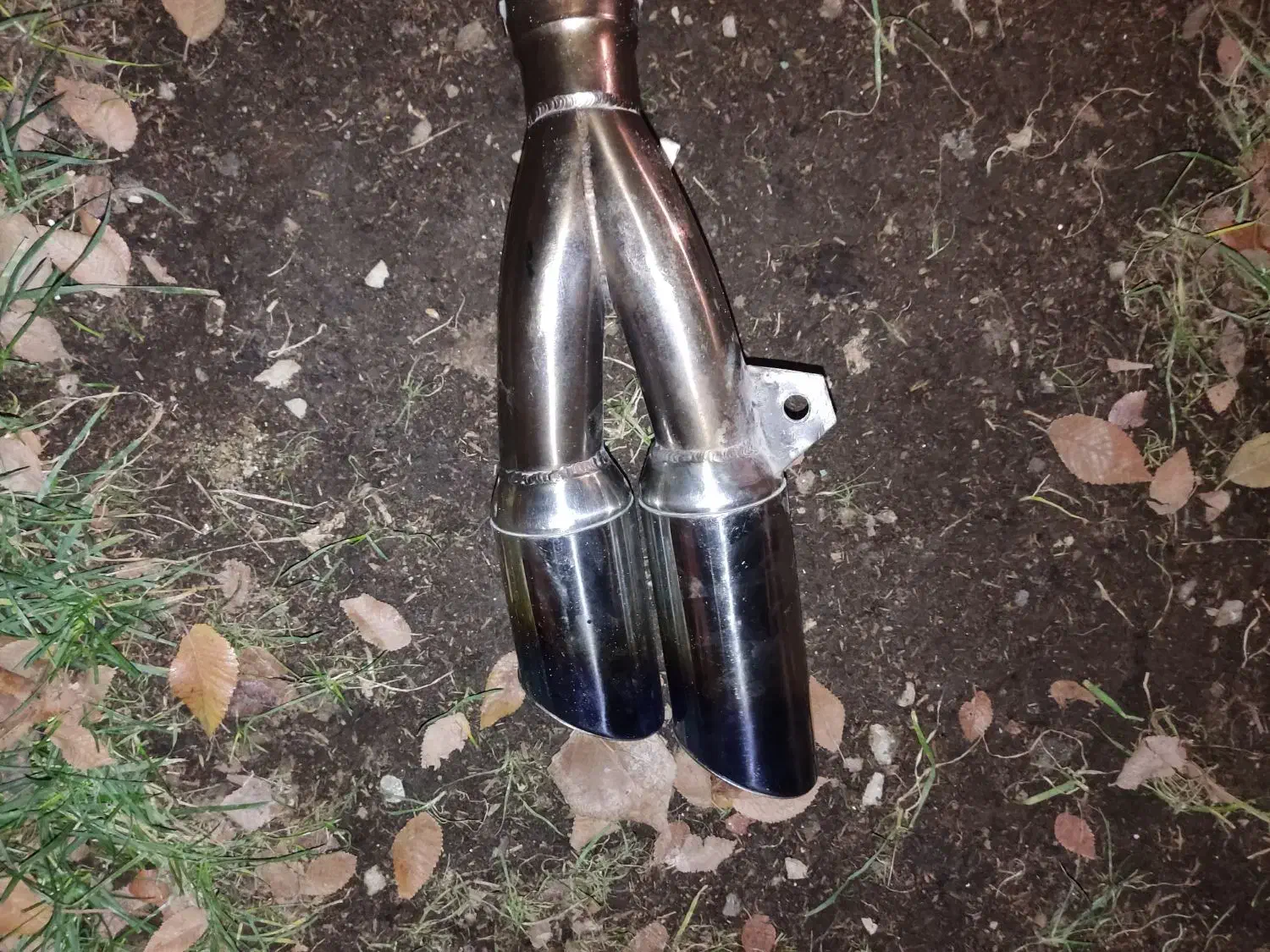 اگزوز قهرمانی|قطعات یدکی و لوازم جانبی|کرمانشاه, |دیوار