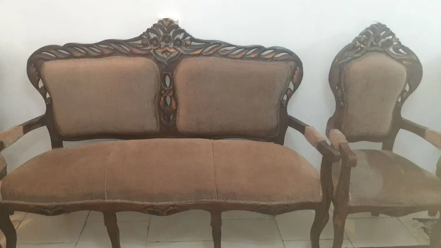 مبل هفت نفره کاملا سالم و تمیز ۴ میلیون|مبلمان خانگی و میز عسلی|پاکدشت, شهرک امام رضا|دیوار