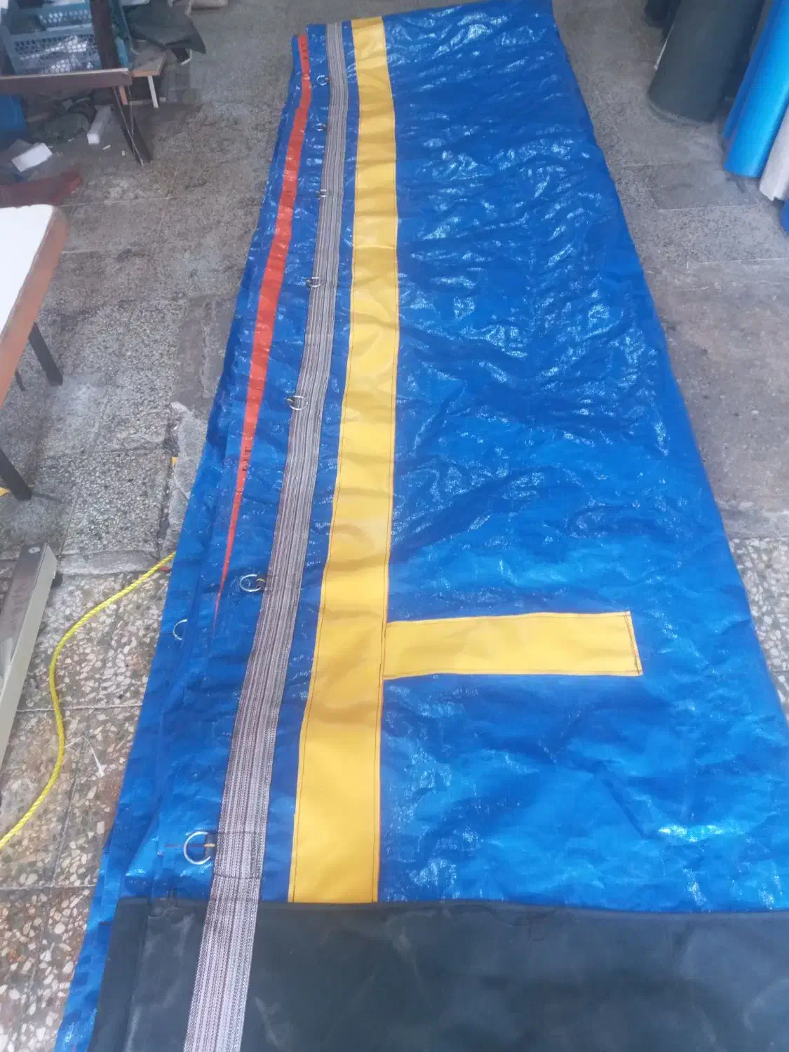 چادر دوزی فرزین انواع کامیون برزنت وگونیهای ضد آب|قطعات یدکی و لوازم جانبی|بروجرد, |دیوار