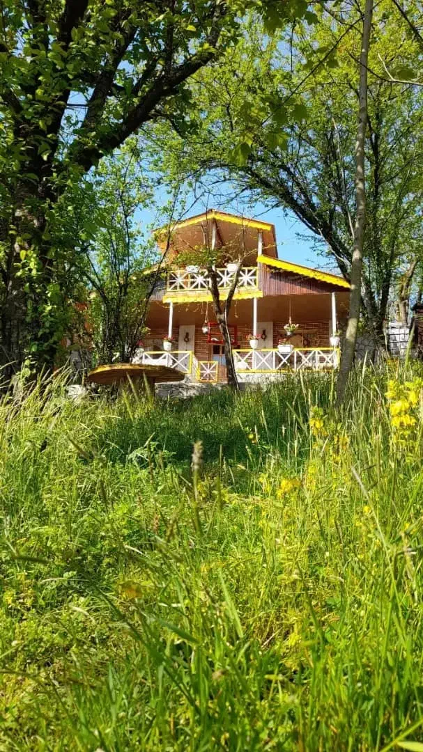 کلبه جنگلی ،یک کیلومتری سدلفور،چشم انداز بی نهایت|اجارهٔ کوتاه‌مدت ویلا و باغ|شیرگاه, |دیوار