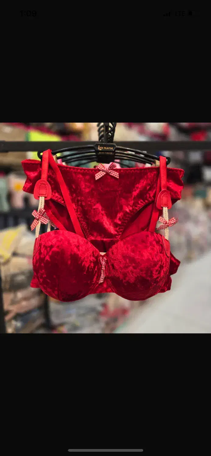 عمده فروشی لباس زیر|لباس|نجف‌آباد, باغ ملی|دیوار