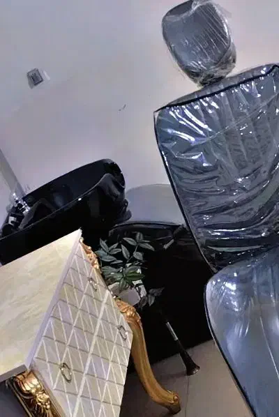 وسایل آرایشگاه|آرایشگاه و سالنهای زیبایی|سیلوانه, |دیوار