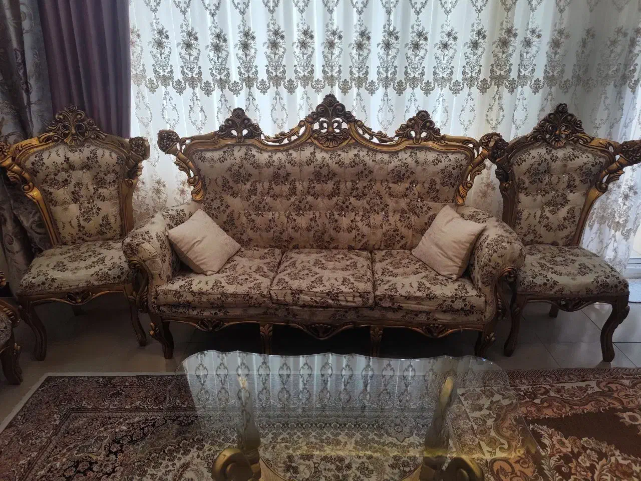 مبل سلطنتی راحتی|مبلمان خانگی و میز عسلی|مراغه, |دیوار