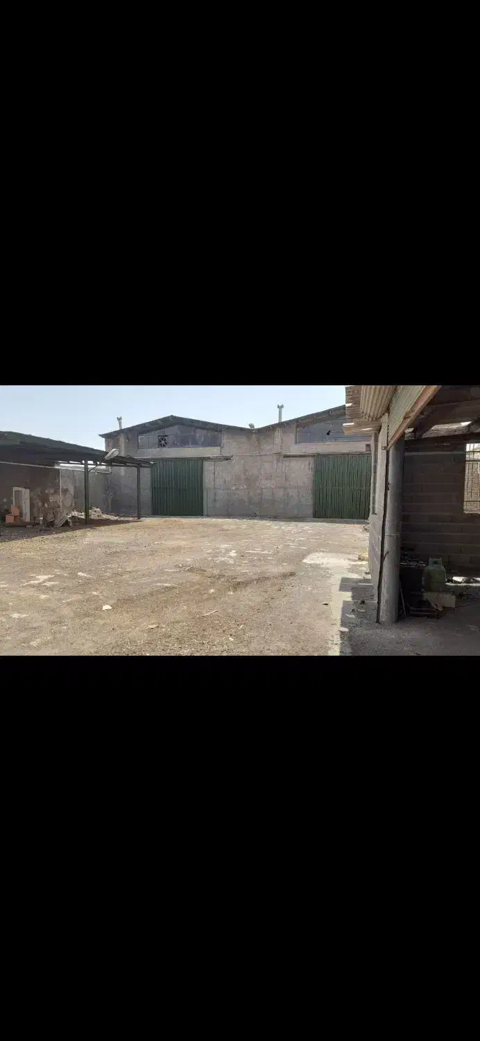 اجاره کارگاه تجاری ۱۰۰۰ متری۴۰۰ متر سوله بقیه حیاط|اجارهٔ دفتر صنعتی، کشاورزی، تجاری|قم, خداکرم|دیوار