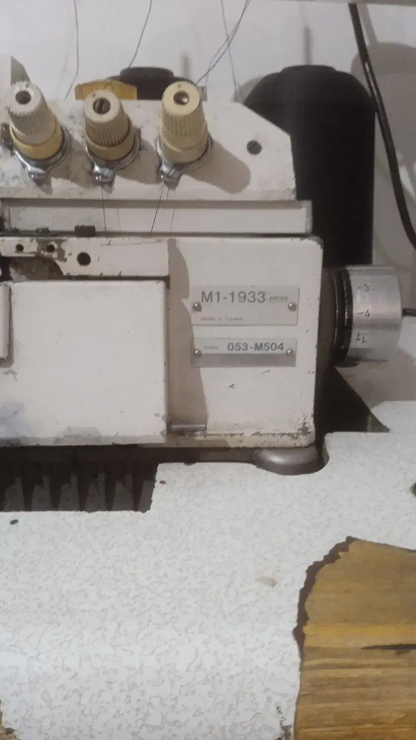 چرخ خیاطی صنعتی سه نخ|چرخ خیاطی و ریسندگی|شاندیز, |دیوار