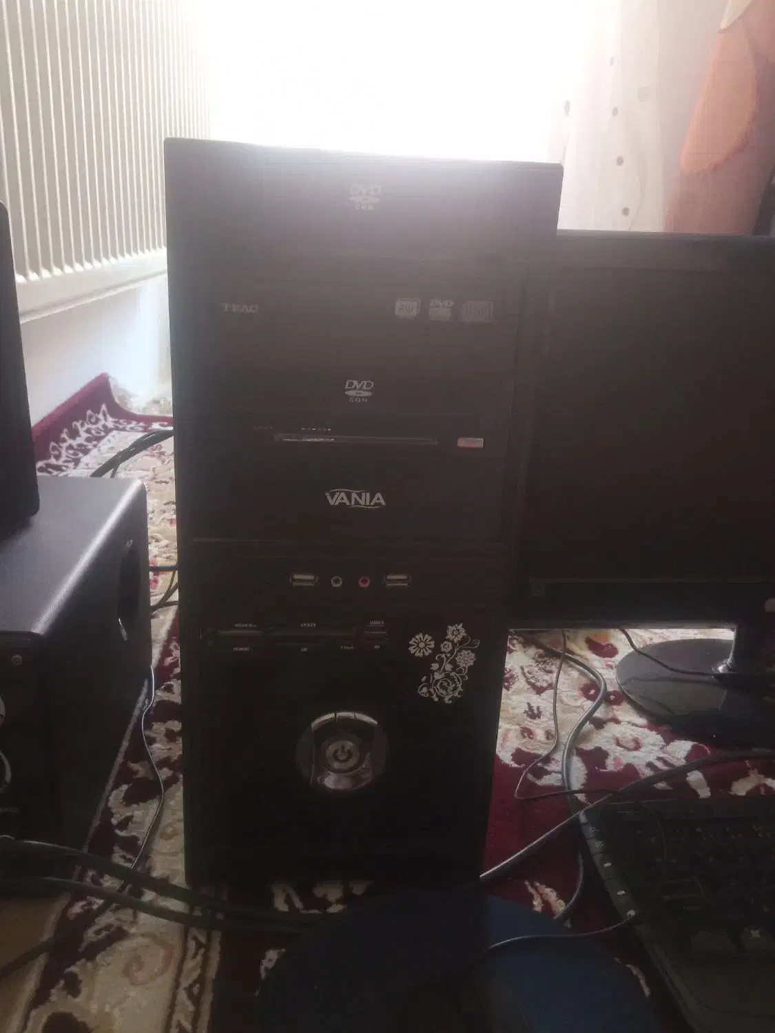 کامپیوتر|رایانه رومیزی|گلبهار, شهر جدید گلبهار|دیوار